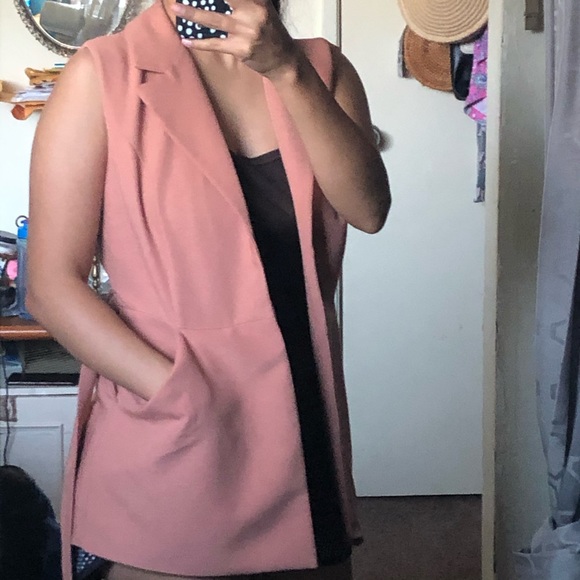 belted sleeveless blazer 4th & Reckless - Picture 9 of 9